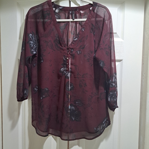 Maurices brand women's burgandy floral print size large sheer Blouse tunic top - Picture 2 of 7